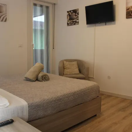 Lagoon View Deluxe Flat + Pool&parking Апартаменты