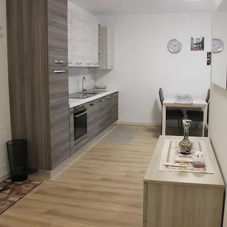 Lagoon View Deluxe Flat + Pool&parking