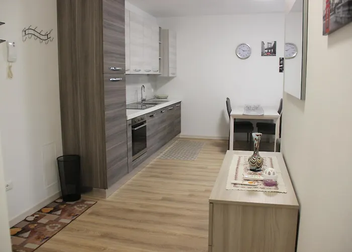 Lagoon View Deluxe Flat + Pool&parking